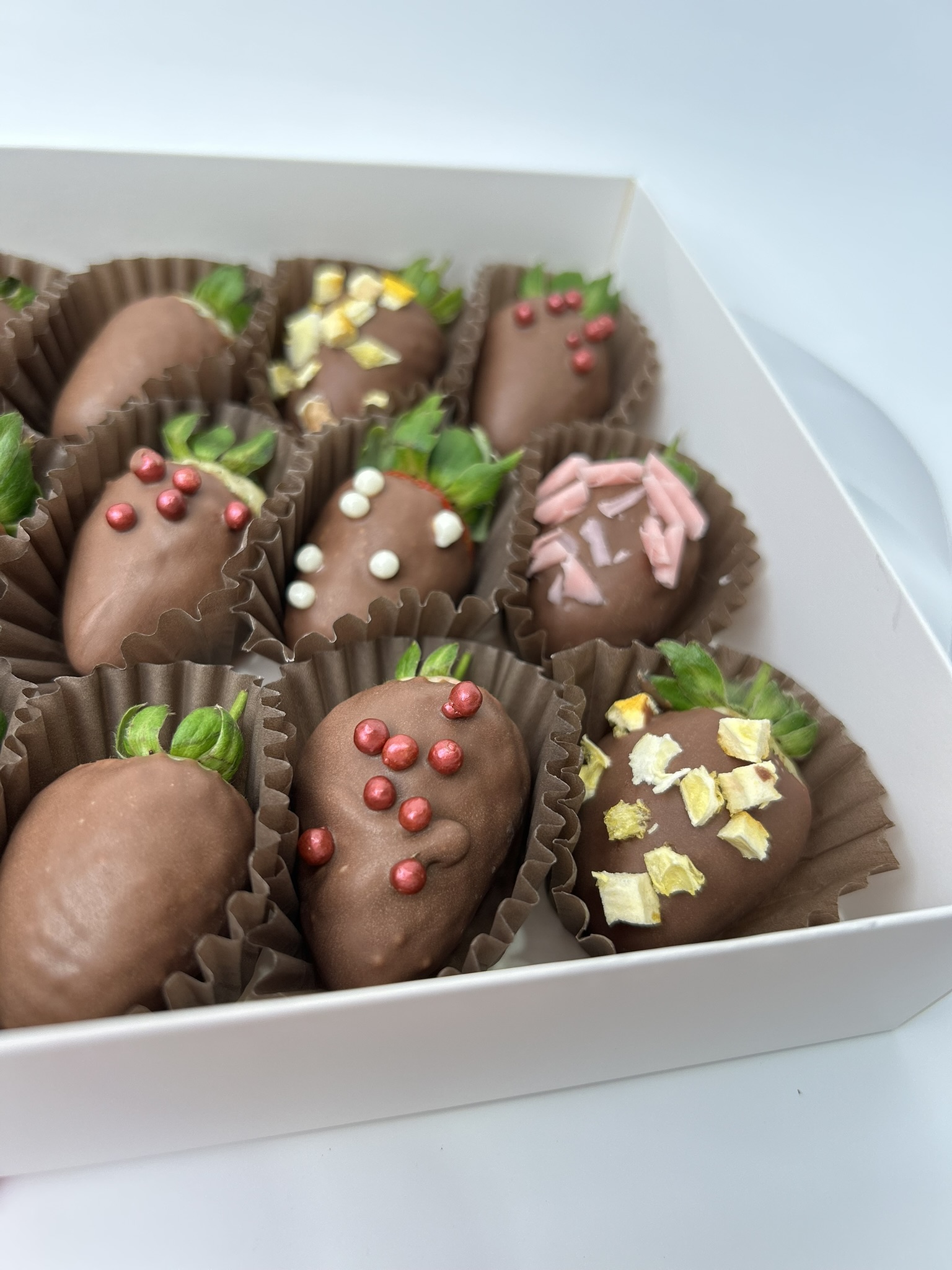 картинка Клубника в шоколаде , размер S от Мадам Москвичка