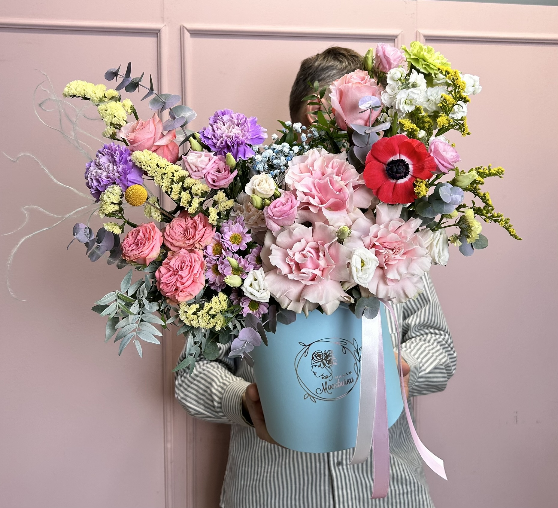 картинка Дофаминовая композиция с анемоном от Мадам Москвичка