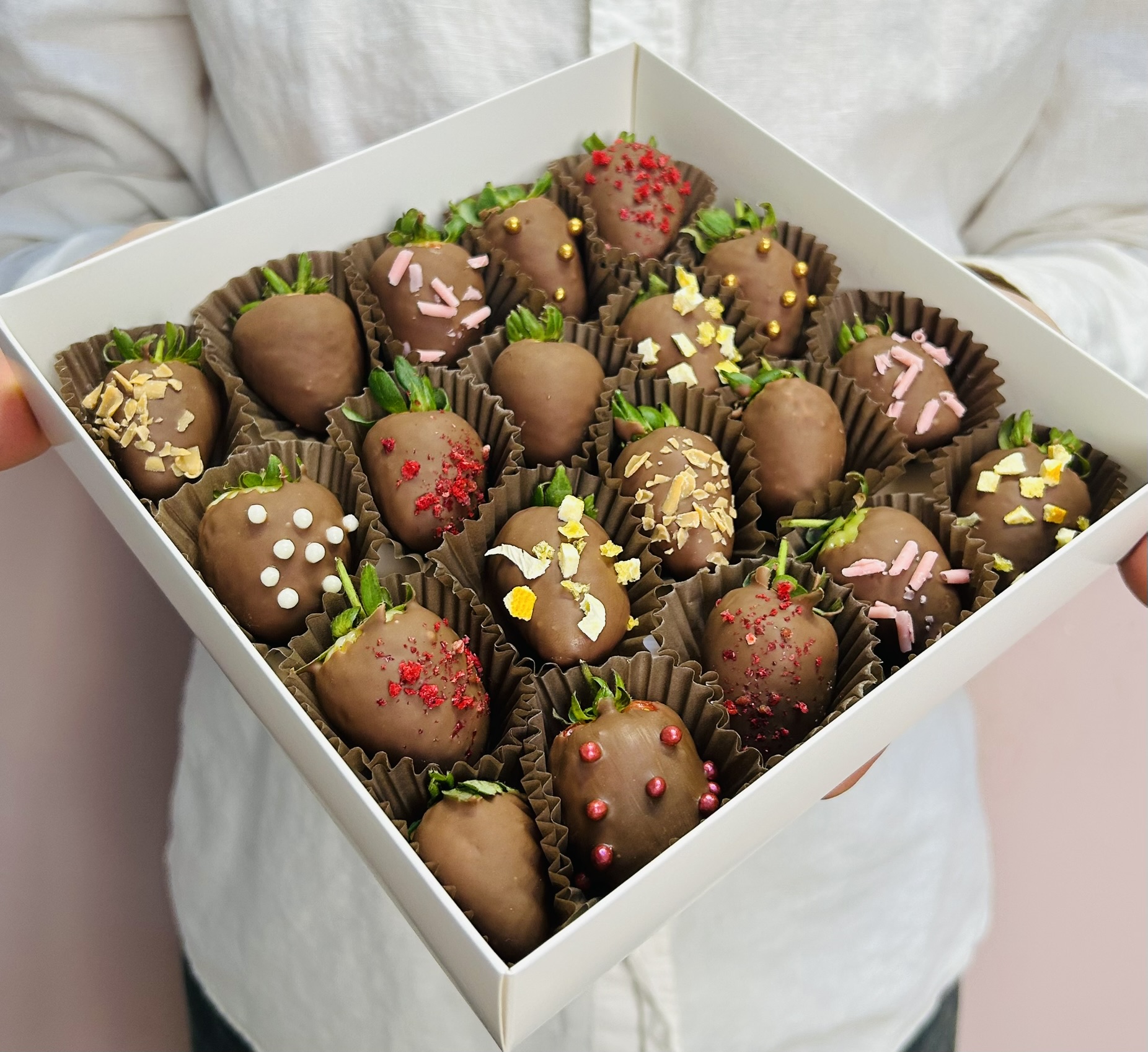 картинка Клубника в молочном шоколаде М от Мадам Москвичка